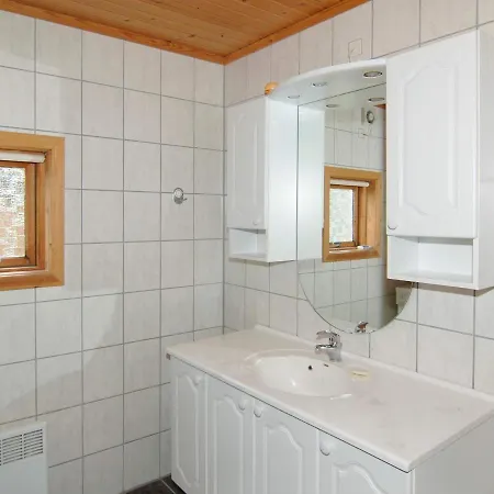 בית נופש Quaint Holiday In Bjert With Beach Nearby *